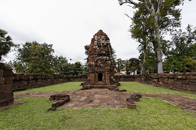 Prasat Sa Kamphaeng Noi-037